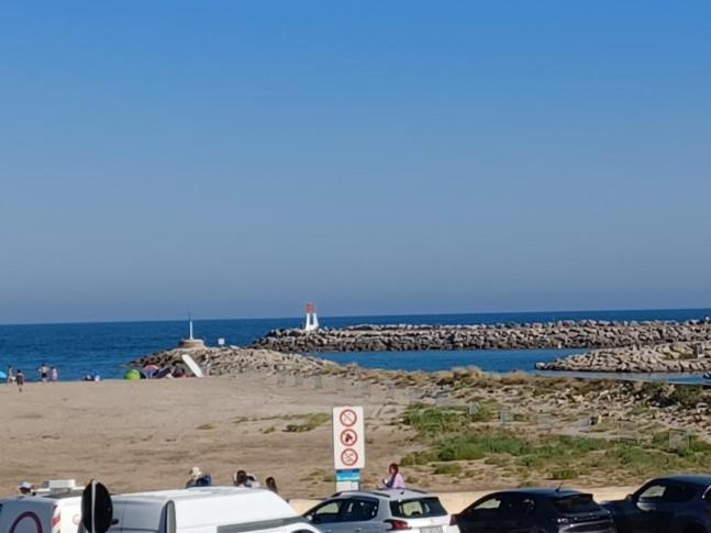 Superbe appartement avec vue sur le port Saint-Pierre-la-Mer  Extérieur photo